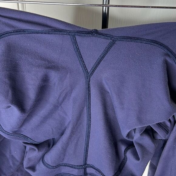 Lululemon Find Your Flow Crop Leggings 23” Navy Blue Size 4 - Picture 6 of 10